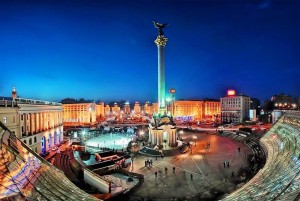 Beautiful-Kiev-view-at-night-Ukraine